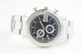GENTLEMENS GUCCI CHRONOSCOPE CHRONOGRAPH WRISTWATCH, circular black dial with hour markers and