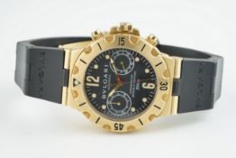 GENTLEMENS BVLGARI AUTOMATIC 18CT GOLD CHRONOGRAPH WRISTWATCH, circular black twin register dial