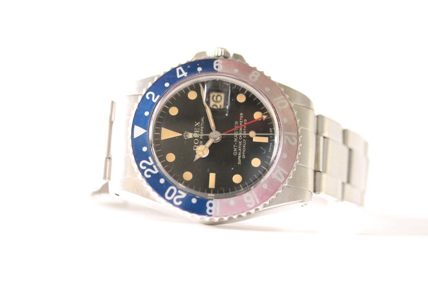 VINTAGE ROLEX PEPSI BEZEL GILT DIAL GMT WRISTWATCH REF.1675, gloss gilt dial with open chapter,