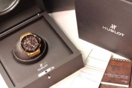 GENTLEMAN'S HUBLOT BIG BANG 18CT GOLD CERAMIC CHRONOGRAPH REF 301.PB.131.RX WITH BOX AND PAPERS,