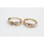 2 x 9ct gold diamond detail dress rings (2.6g)