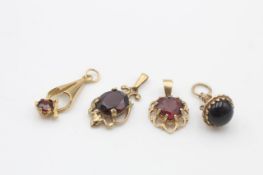 4 x 9ct gold vintage garnet pendants inc. heart & orb (4.1g)