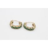 10ct gold emerald hoop earrings (2.1g)