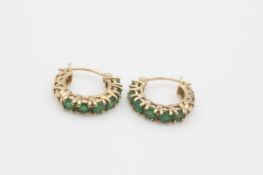 10ct gold emerald hoop earrings (2.1g)