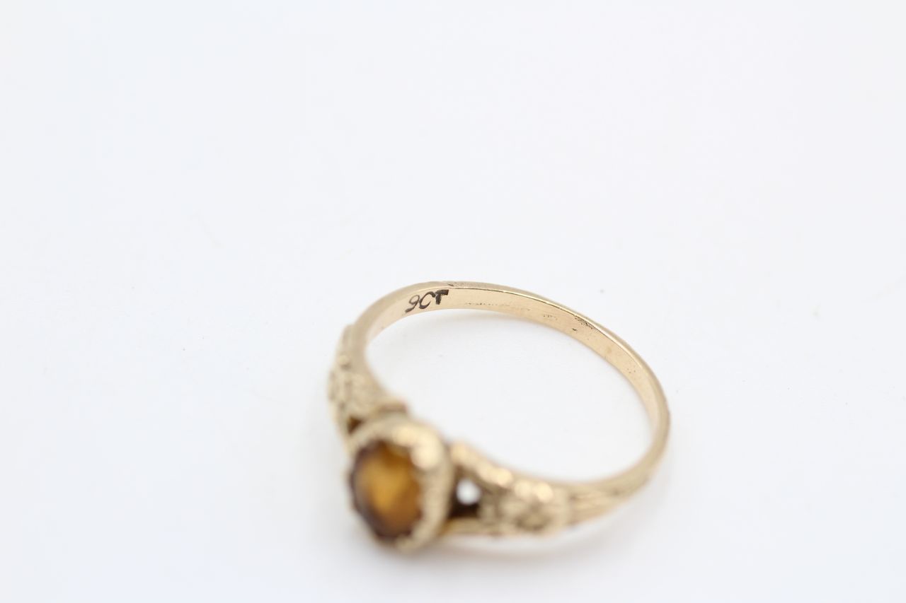 2 x 9ct gold vintage citrine rings (3.5g) - Image 4 of 4