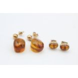 2 x 9ct gold vintage paired amber earrings inc. stud & drop (4.4g)