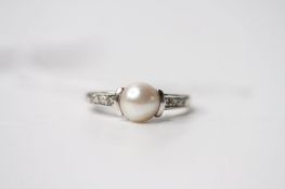 Pearl & Diamond Ring, 9ct white gold, size P, 2.7g.