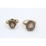 2 x 9ct gold vintage smoky quartz cocktail rings (6.1g)