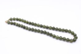 9ct gold clasp serpentine beaded necklace (39.7g)