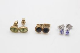 3 x 9ct yellow & white gold paired gemstone stud earrings inc. sapphire & diamond (3.3g)