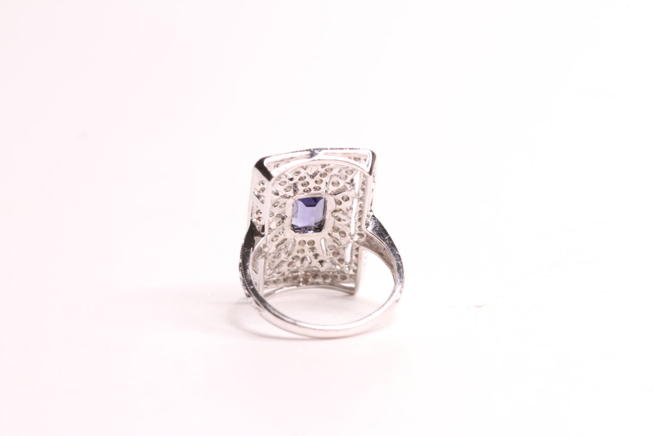 9ct white gold fancy deco ring blue centre stone . - Image 3 of 3