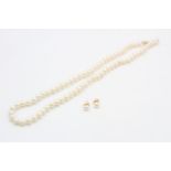 9ct gold cultured pearl necklace & earrings set (20.9g)