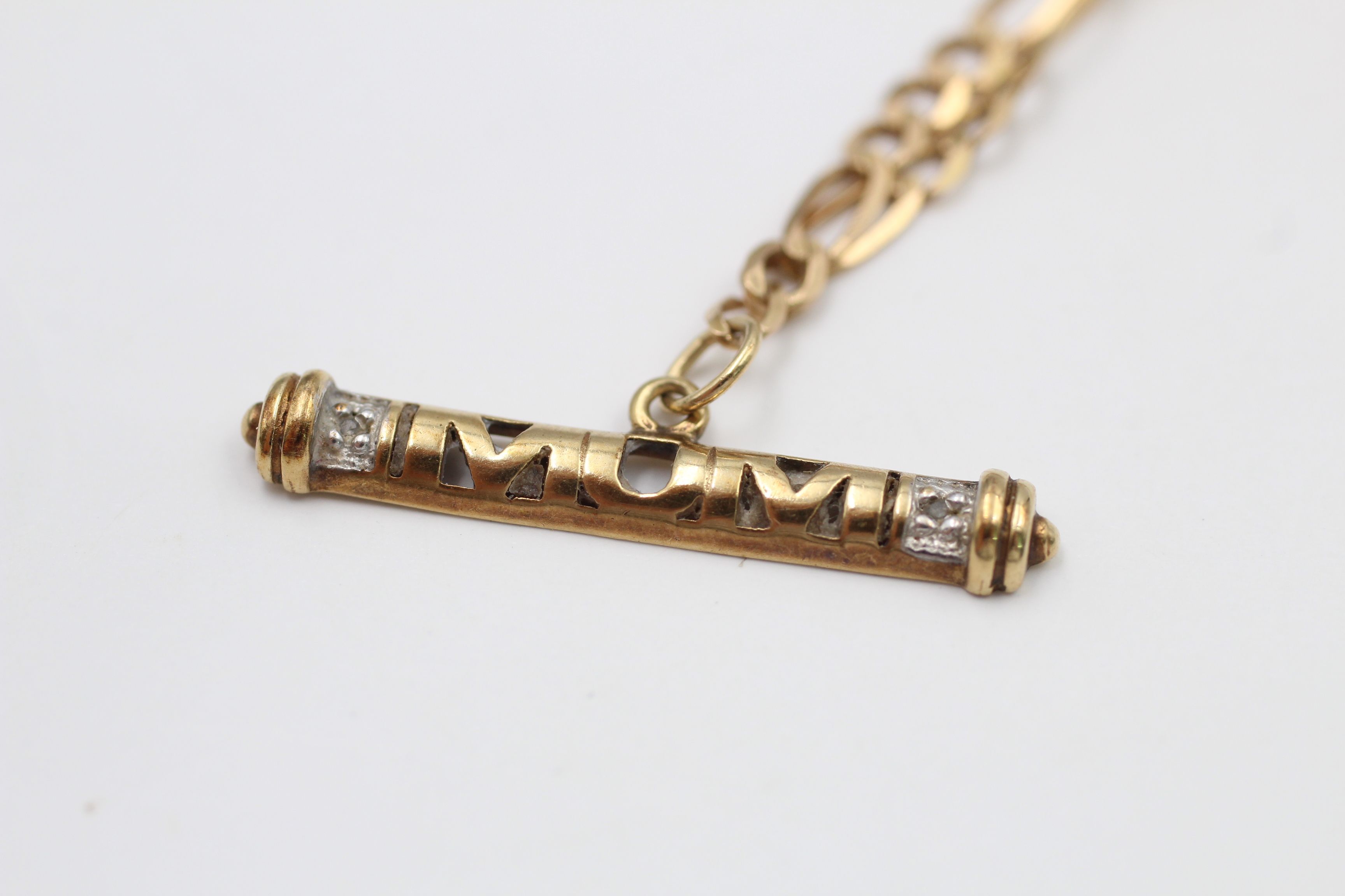 9ct gold "mum" t bar pendant necklace (4.7g) - Image 2 of 4