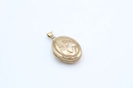9ct gold acorn embossed inscribed photo locket (1.8g)