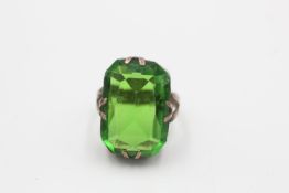 9ct gold vintage gemstone paste cocktail ring (7.1g)