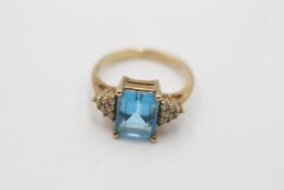 9ct gold vintage blue topaz & diamond dress ring (3.2g)