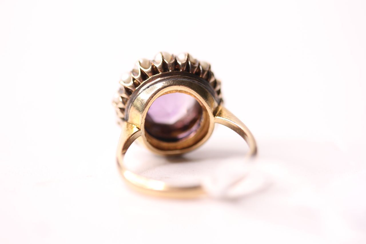 Amethyst & Pearl Ring, 9ct yellow gold, size O, 6.6g. - Image 4 of 4