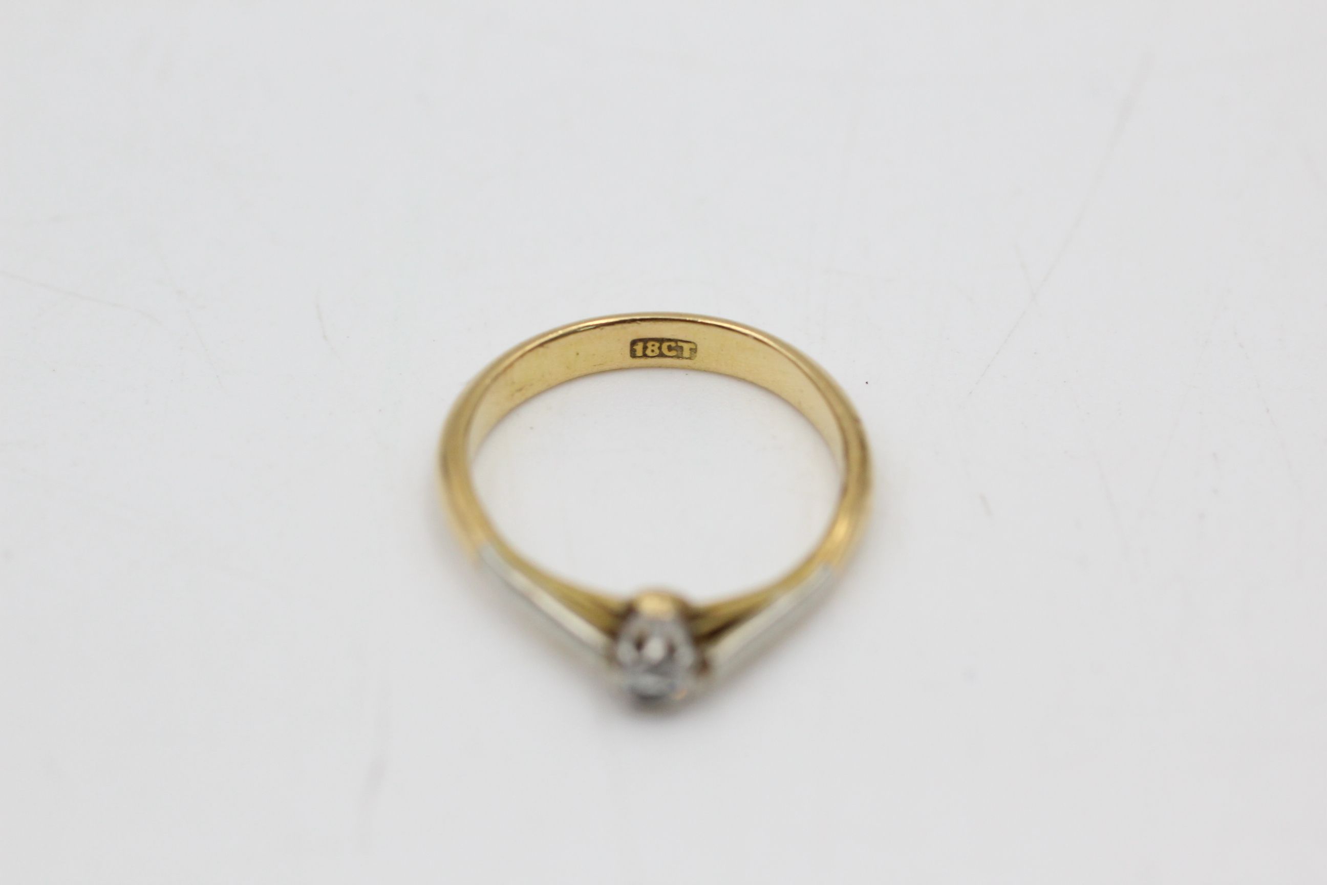18ct gold diamond solitaire ring (2.8g) - Image 4 of 4