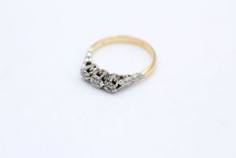 18ct gold & platinum diamond three stone ring (2.7g)