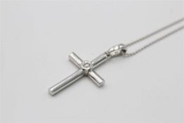 9ct white gold diamond set cross pendant necklace (4.7g)