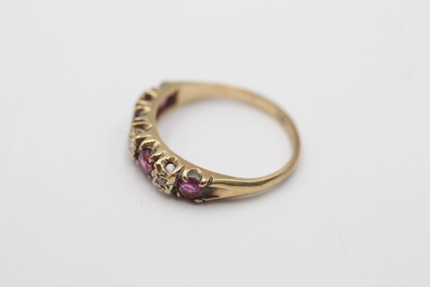 9ct gold ruby & diamond seven stone gypsy setting ring (2g) - Image 3 of 4
