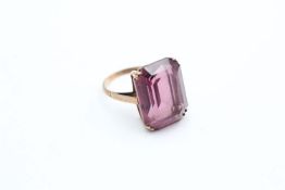 9ct gold vintage amethyst solitaire cocktail ring (7.1g)