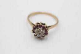 9ct gold vintage ruby & diamond cluster ring (2.5g)