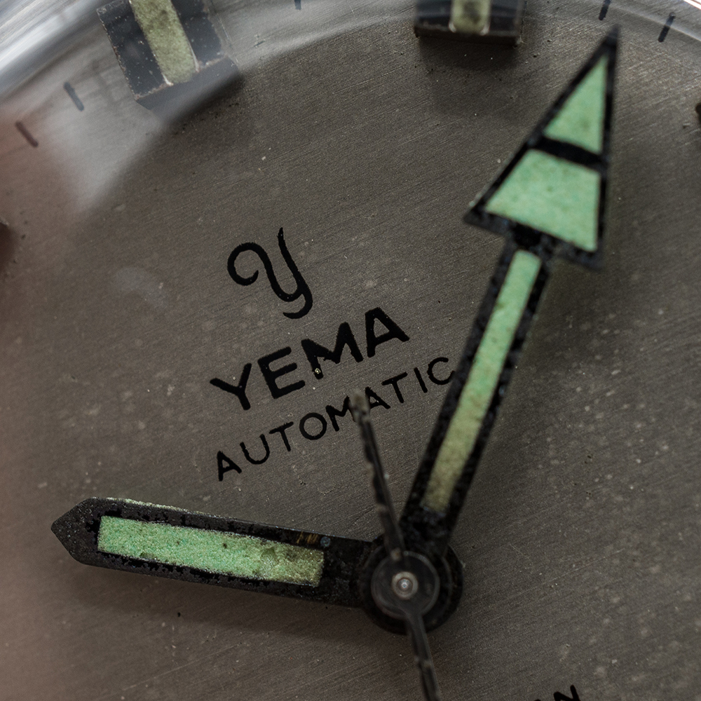 GENTLEMAN'S VINTAGE YEMA SUPERMAN "PATENT PENDING" GREY DIAL, REF. 241117, CIRCA. 1974, 38MM CASE, - Image 3 of 6