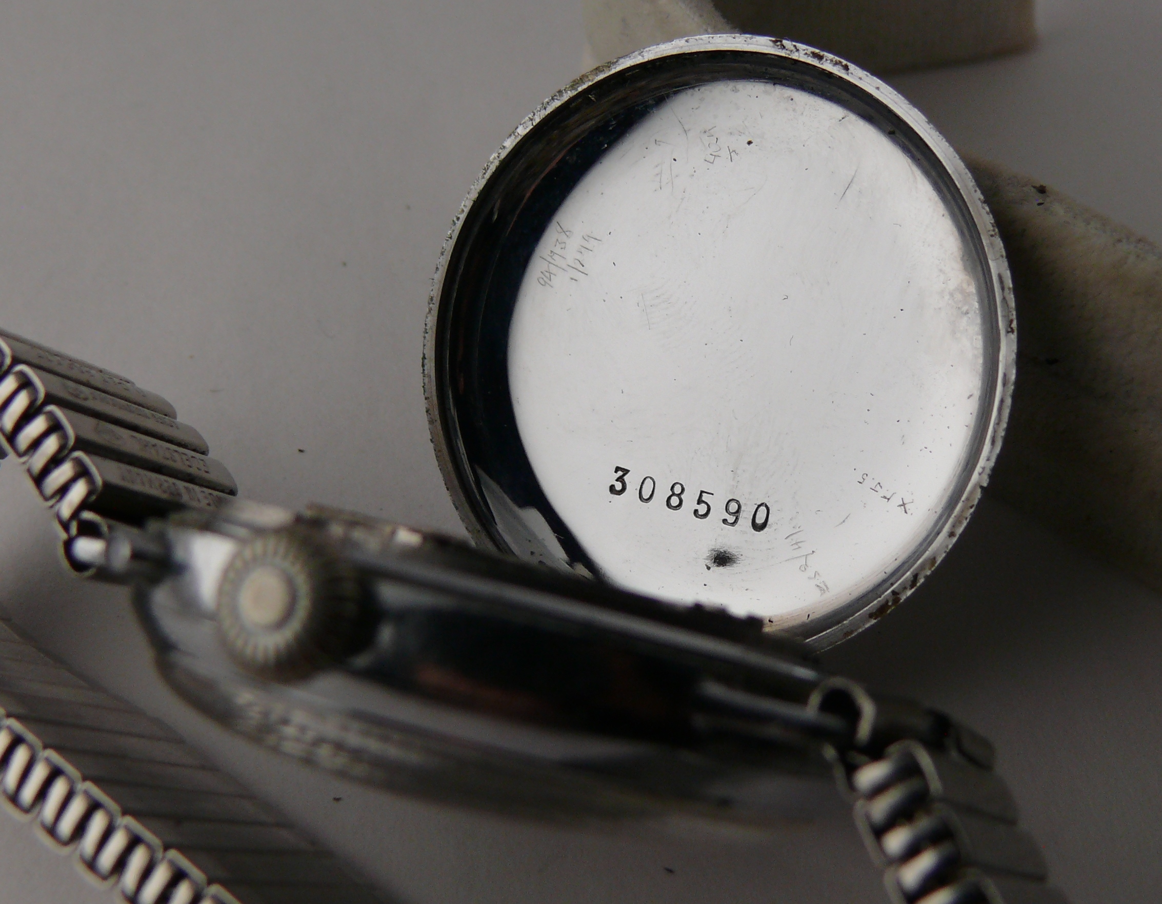 Vintage Porcelain Enamel Dial Monopusher Chronograph Wristwatch Circa 1940s, well preserved - Image 9 of 12