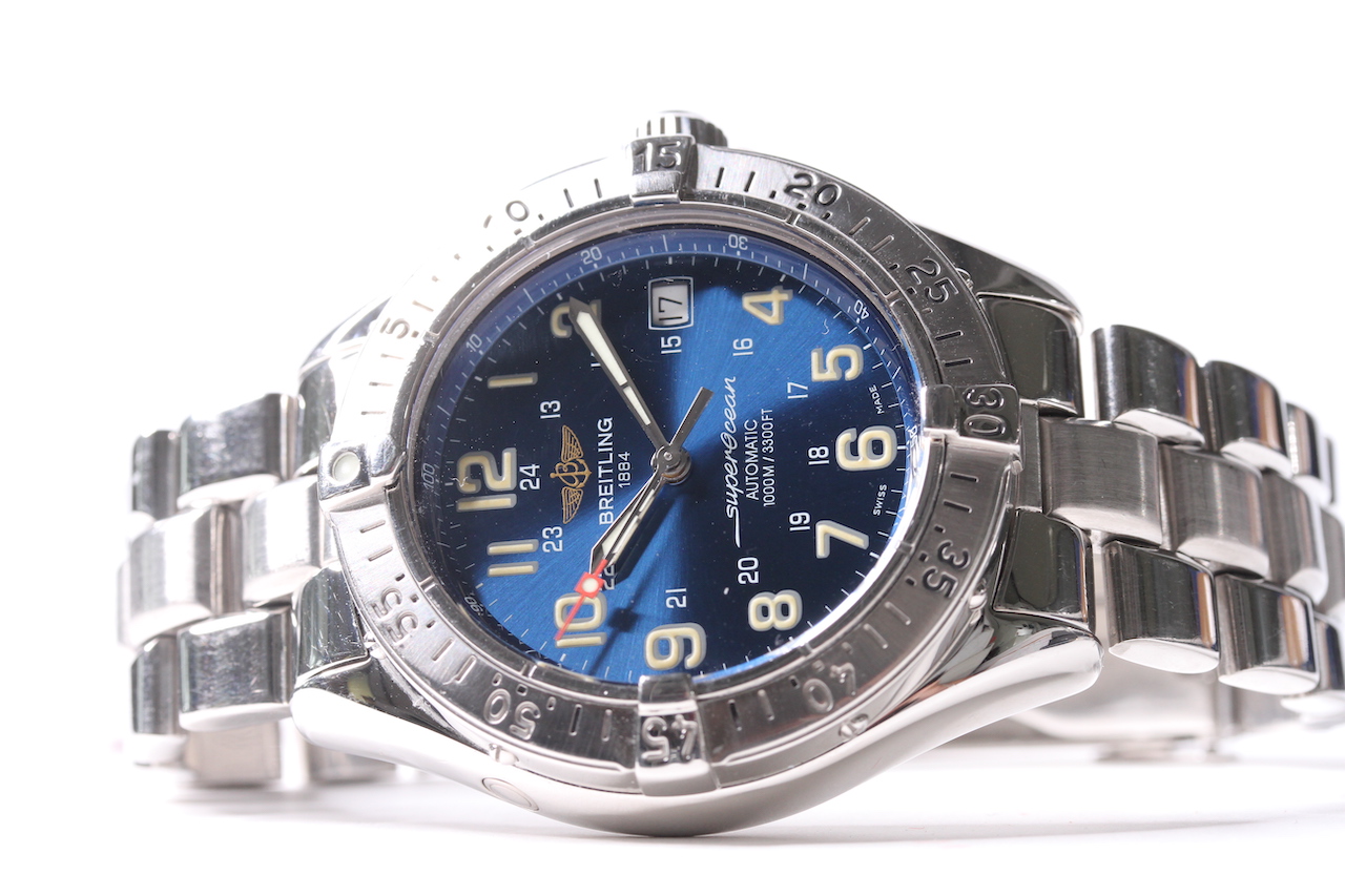 BREITLING SUPEROCEAN AUTOMATIC REFERENCE A17340, circular blue dial with luminous Arabic numerals,