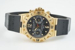 GENTLEMENS BVLGARI AUTOMATIC 18CT GOLD CHRONOGRAPH WRISTWATCH, circular black twin register dial