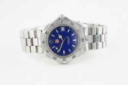 GENTLEMENS TAG HEUER PROFESSIONAL WRISTWATCH, circular blue dial with hour markers and hands, 40mm