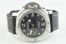 GENTLEMENS PANERAI LUMINOR SUBMERSIBLE AUTOMATIC WRISTWATCH W/ BOX & GUARANTEE, circular black