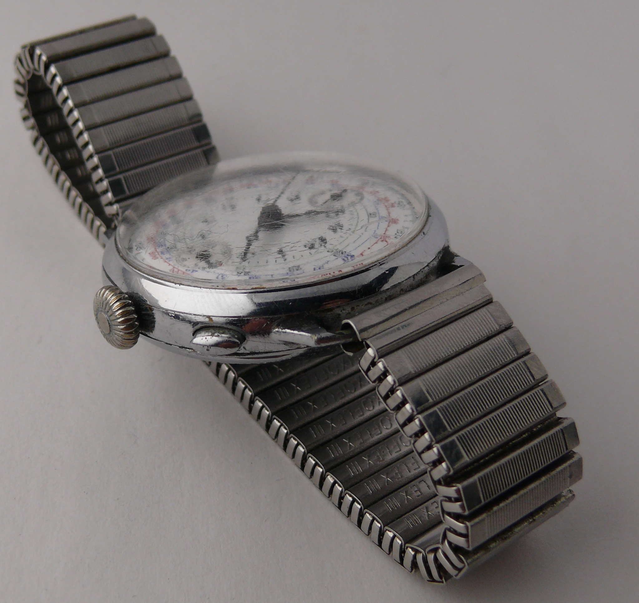 Vintage Porcelain Enamel Dial Monopusher Chronograph Wristwatch Circa 1940s, well preserved - Image 5 of 12