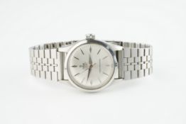 GENTLEMENS TUDOR OYSTER ROYAL WRISTWATCH, circular silver dial with applied sliver hour markers