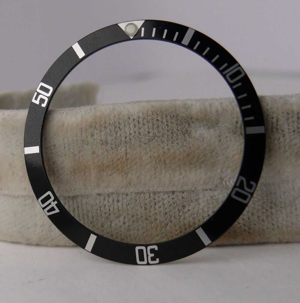 Vintage Rolex Submariner Bezel Insert circa 1970s for model references 5512 5513 etc. - Image 3 of 6