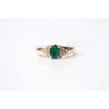 Emerald & Diamond Ring, 14ct yellow gold, size O, 4.6.g.