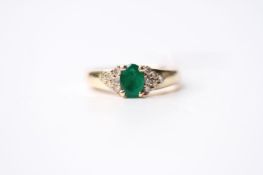 Emerald & Diamond Ring, 14ct yellow gold, size O, 4.6.g.