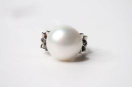 Pearl & Diamond Cocktail Ring, size P, 11.7g.