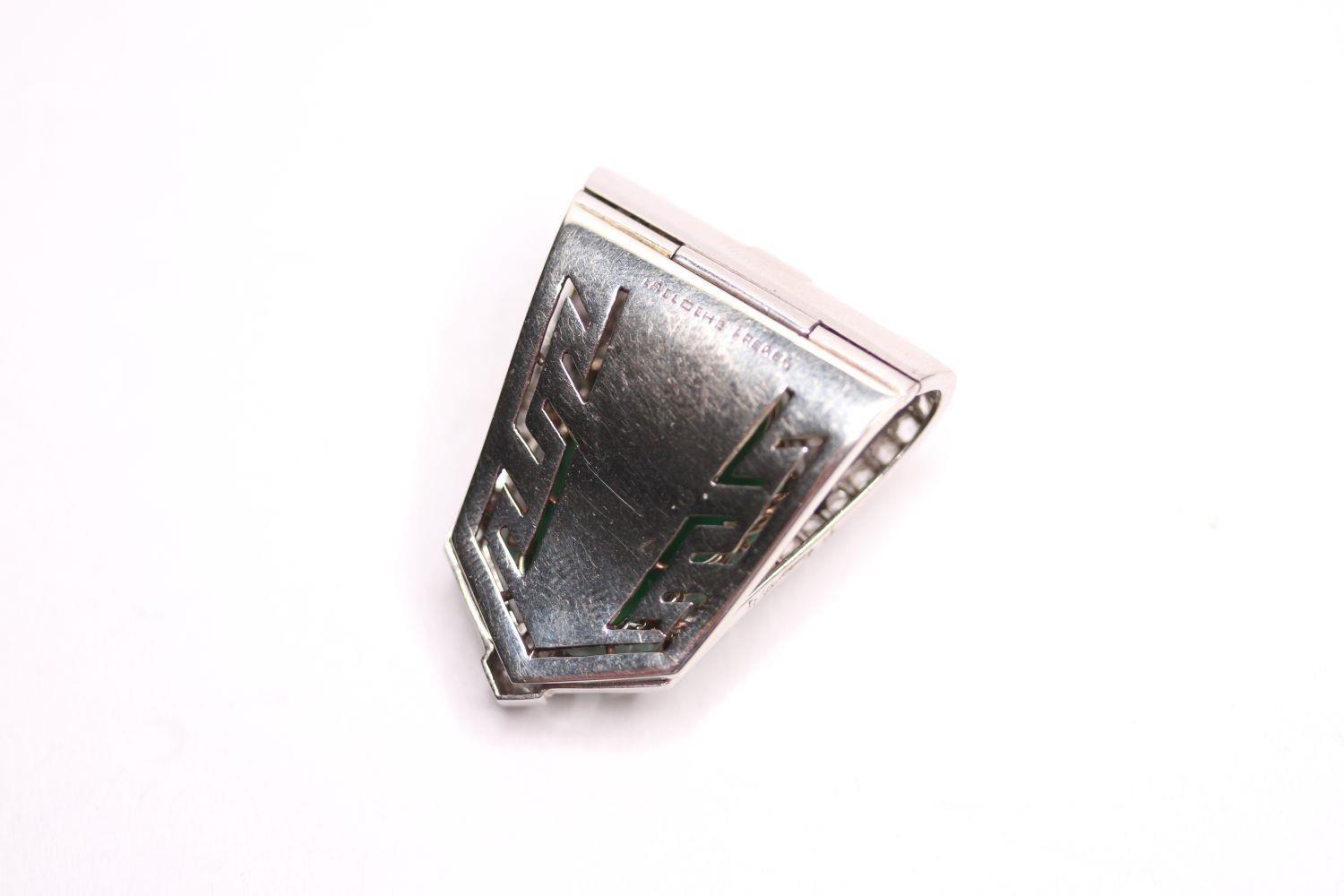 Jade & Diamond La Cloche Feres Clip, 30 x 24.5mm, stamped lacloche feres, please note that 1 diamond - Image 4 of 10