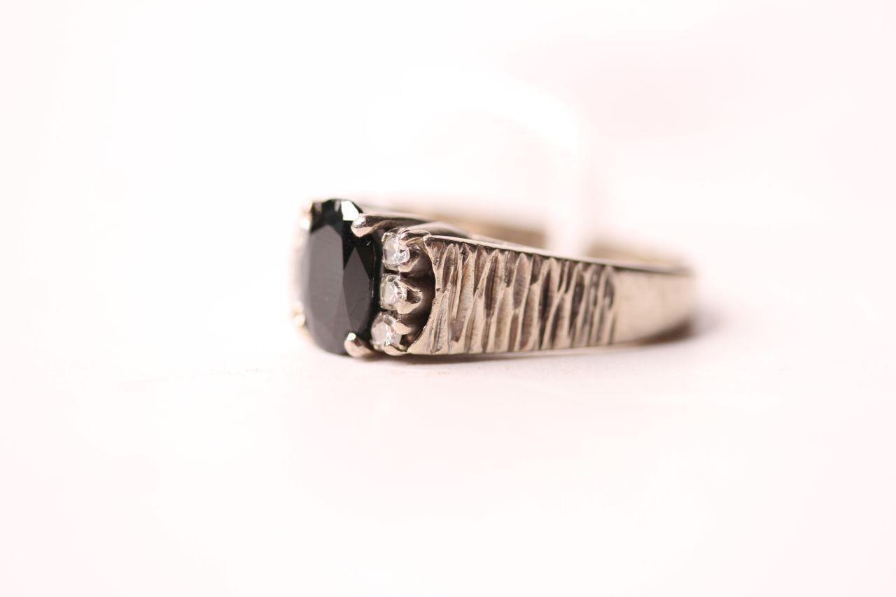 Sapphire & Diamond Ring, 18ct white gold, size Q, 7.9g. - Image 3 of 4