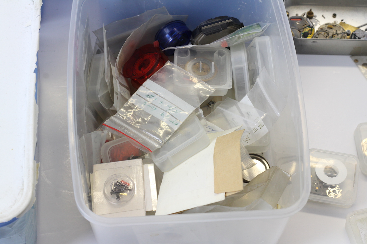 * TO BE SOLD WITHOUT RESERVE* 4x tubs of watch parts, movements and misc, most boxed / bagged and - Image 7 of 12