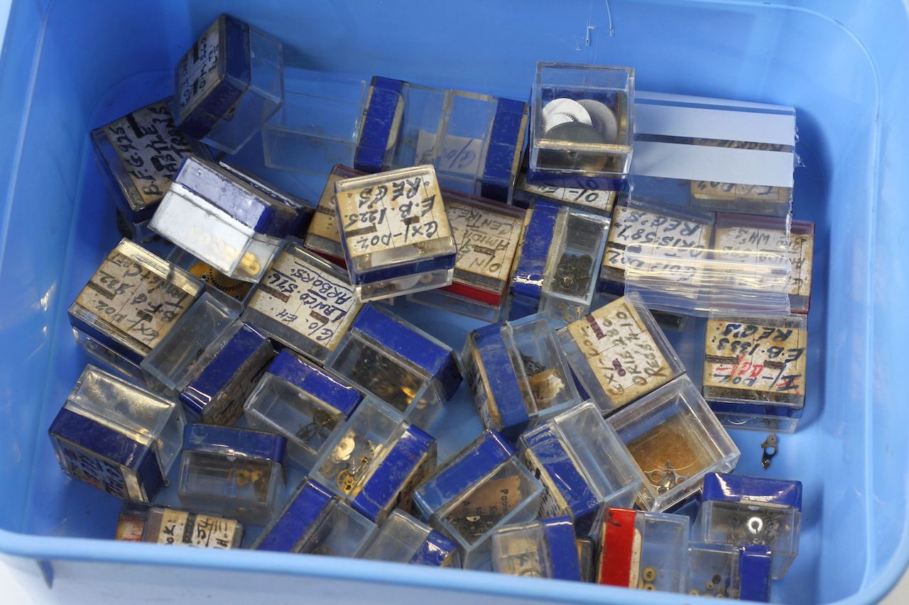 * TO BE SOLD WITHOUT RESERVE* 4x tubs of watch parts, movements and misc, most boxed / bagged and - Image 12 of 12