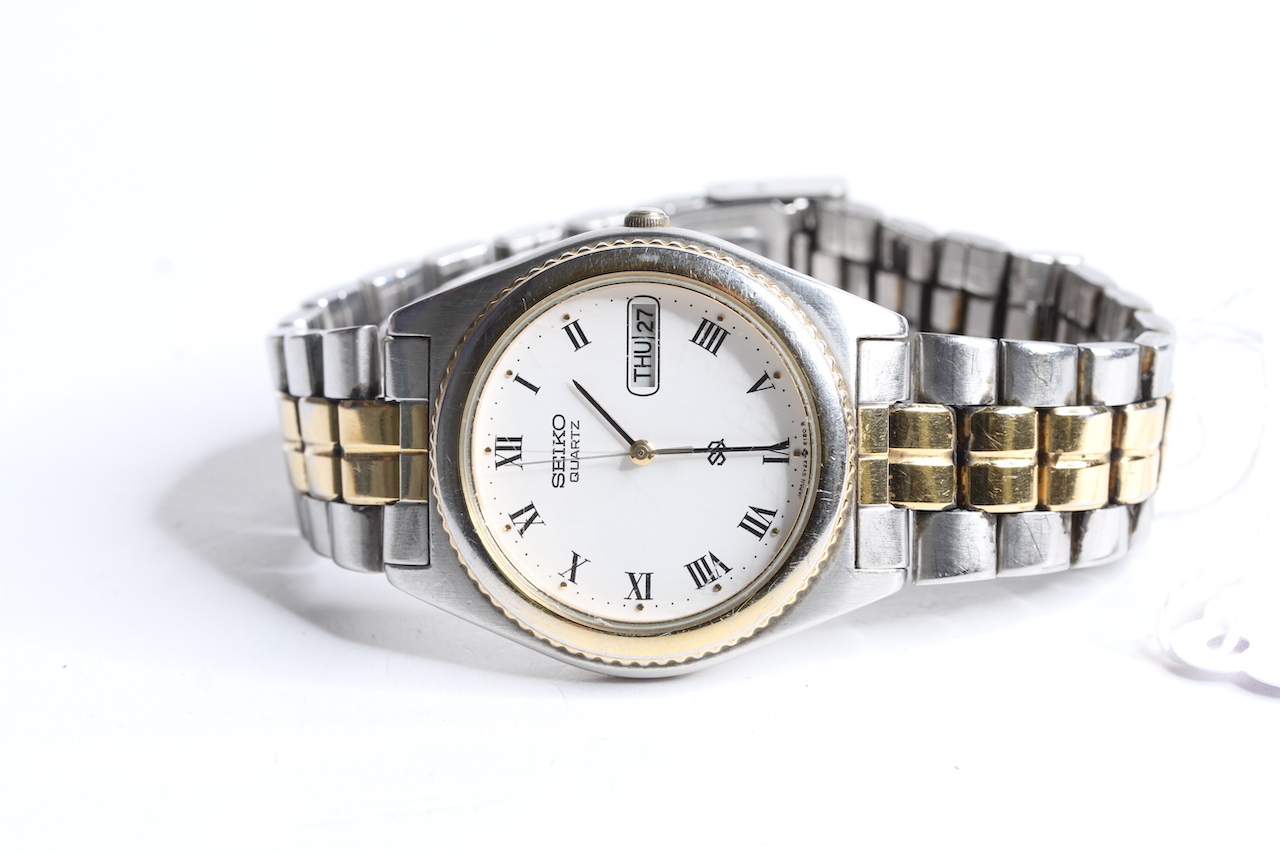 * TO BE SOLD WITHOUT RESERVE* SEIKO SQ QUARTZ BI COLOUR REFERENCE 5Y23 6070, white dial, day and