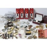 * TO BE SOLD WITHOUT RESERVE* A LARGE BOX OF MISC MODERN AND VINTAGE WATCHES, PARTS AND NOS QUARTZ