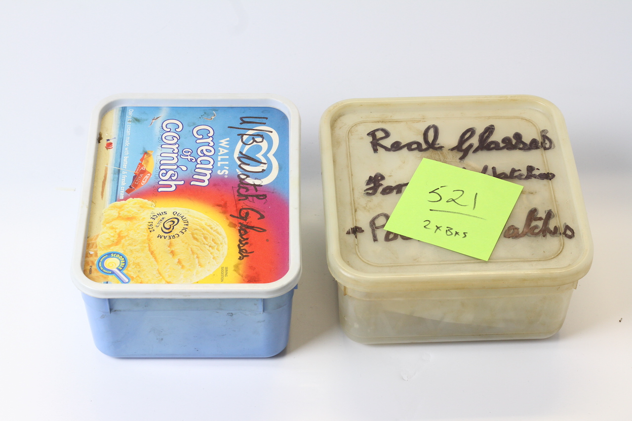 * TO BE SOLD WITHOUT RESERVE* 2x ice cream tubs of watch and pocket watch glasses, including - Image 5 of 5