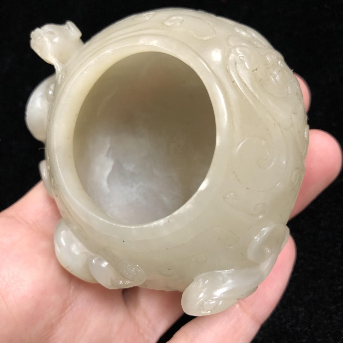 A WHITE JADE INKWELL WITH STAND - Image 9 of 12