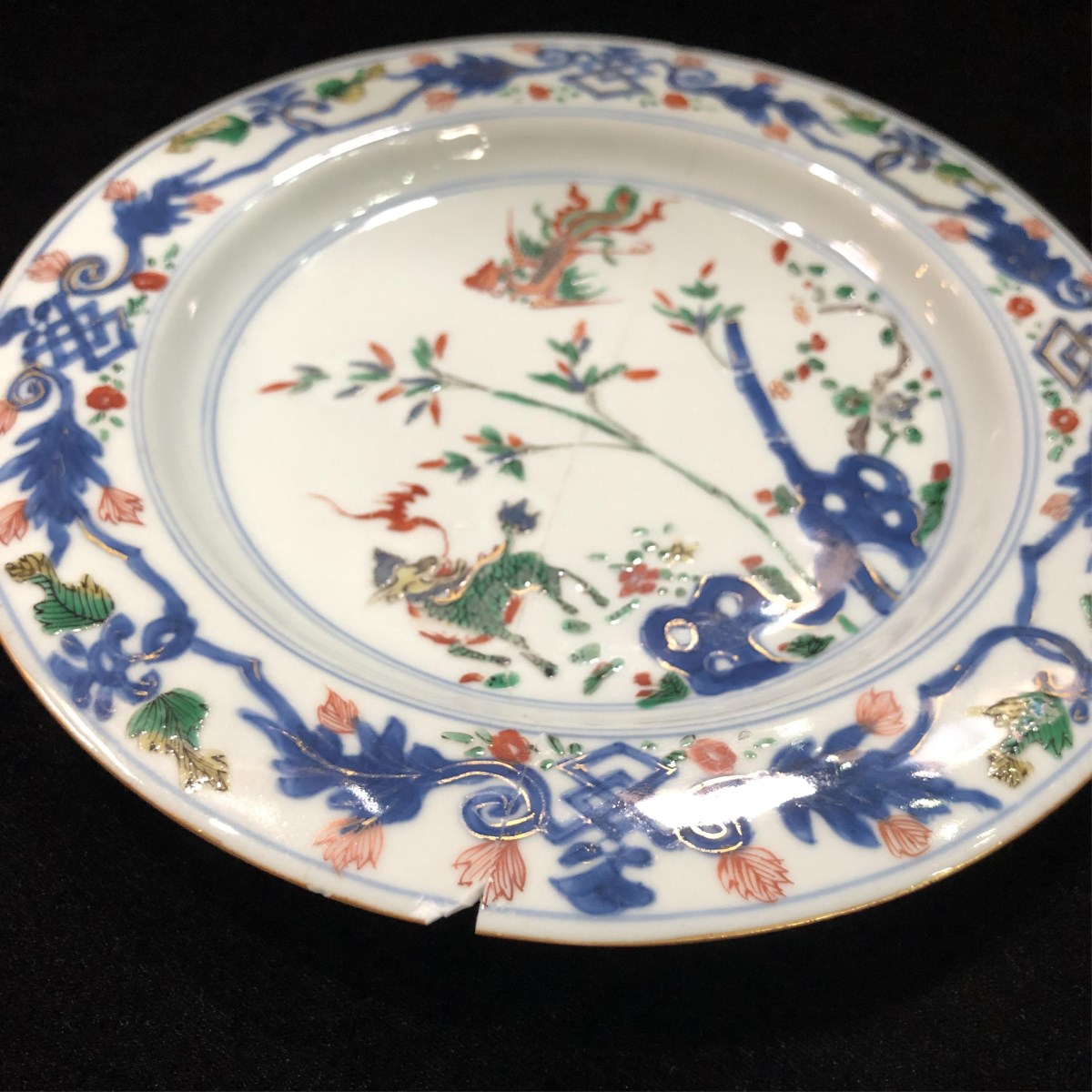 GROUP OF FOUR CHINESE PHOENIX IMARI PLATES - Image 3 of 6