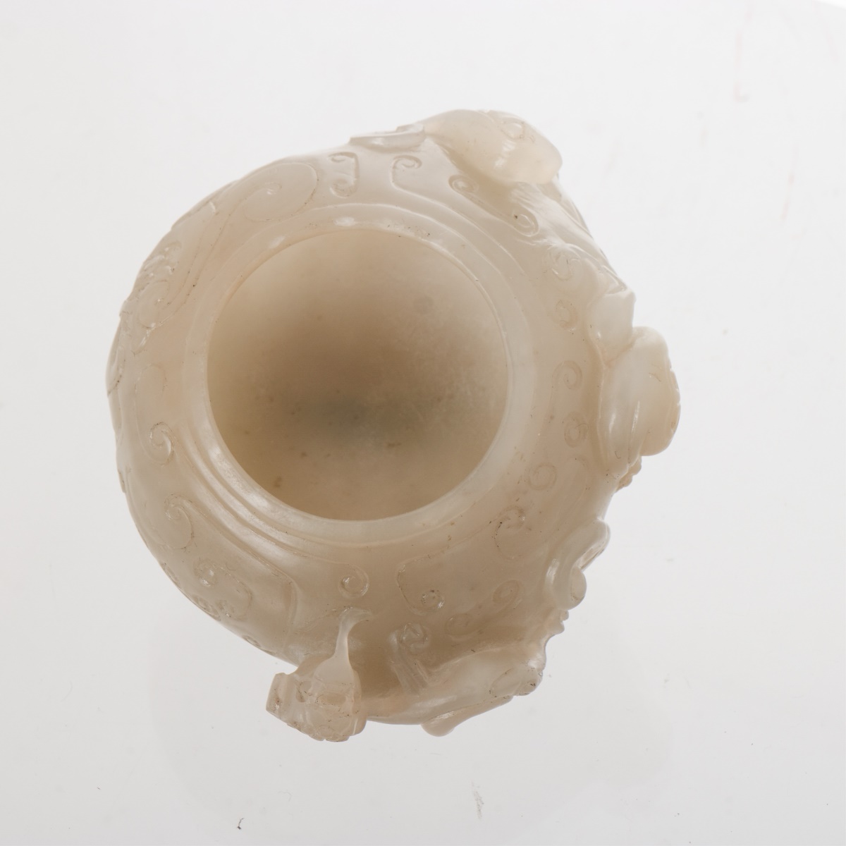 A WHITE JADE INKWELL WITH STAND - Image 5 of 12