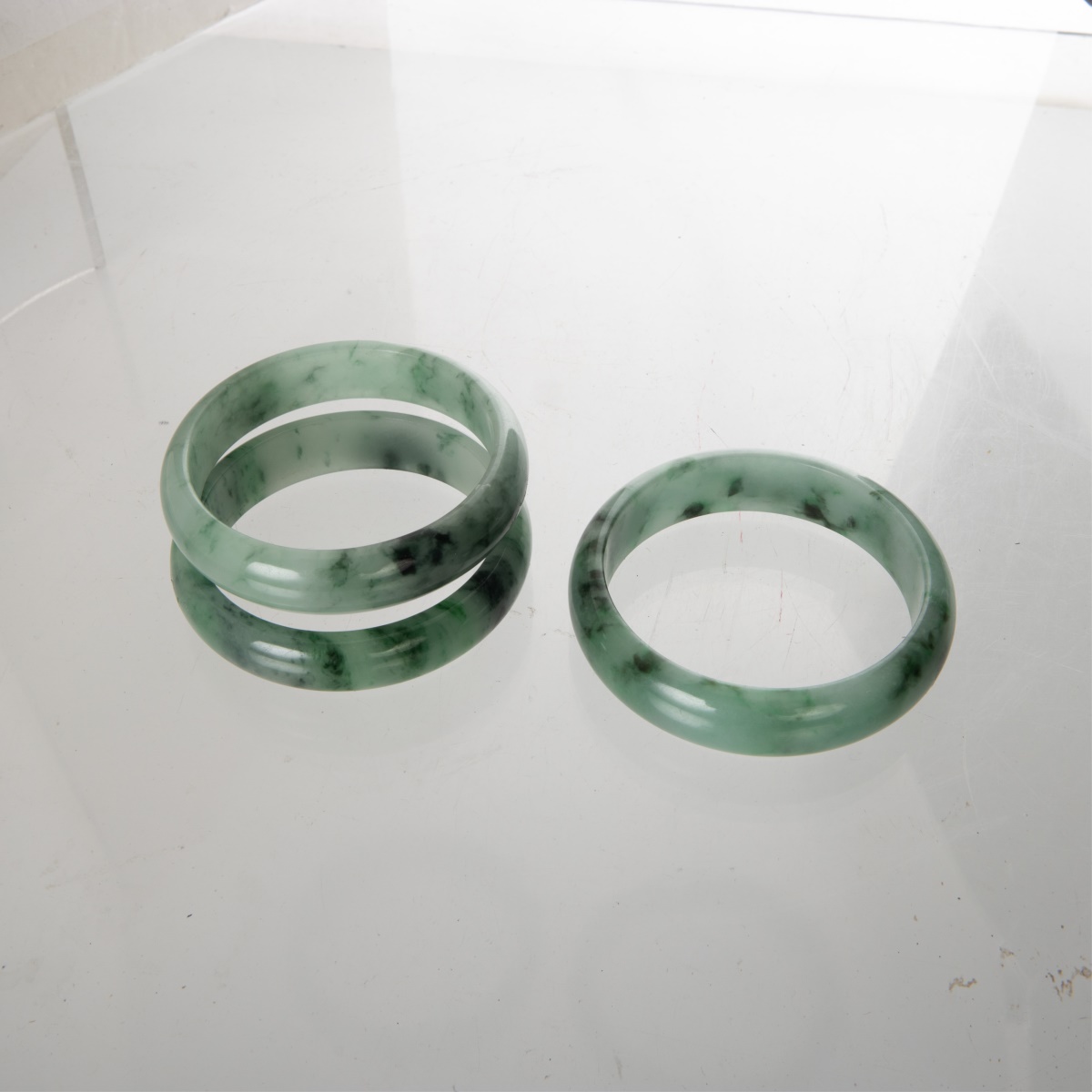 SET OF THREE JADE BANGLES - Image 6 of 6